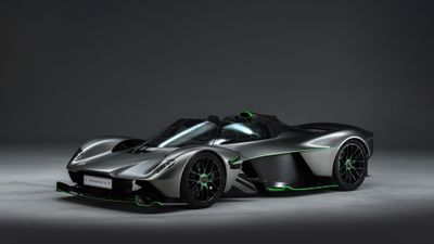 Aston Martin Valkyrie Spider 2025 ultra HD 4K wallpaper