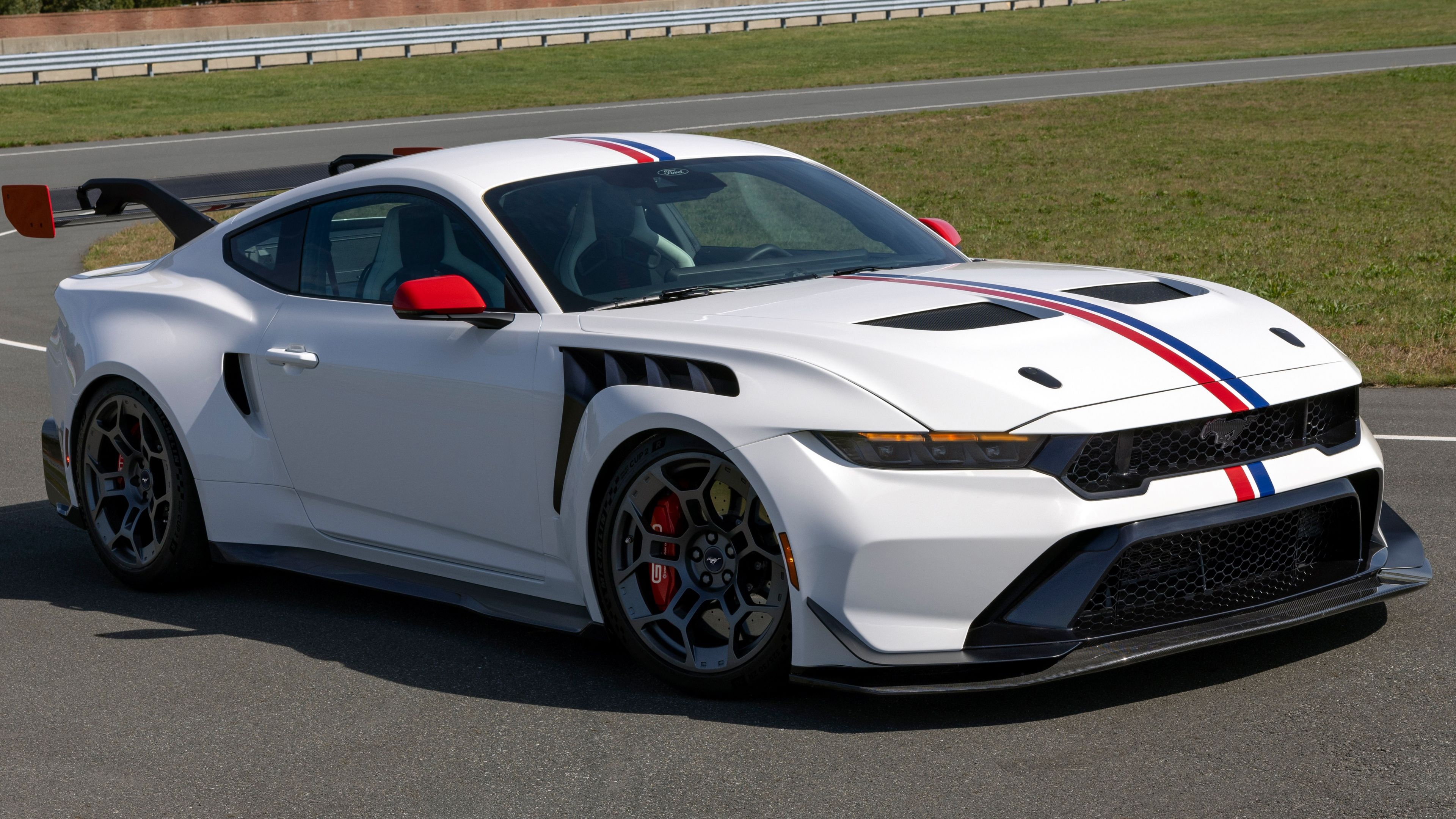 Ford Mustang GTD Spirit of America 2025 ultra HD 4K wallpaper