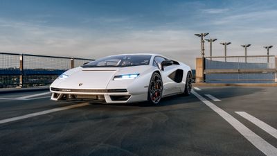 Lamborghini Countach LPI 800-4 Hybrid Supercar ultra HD 4K wallpaper
