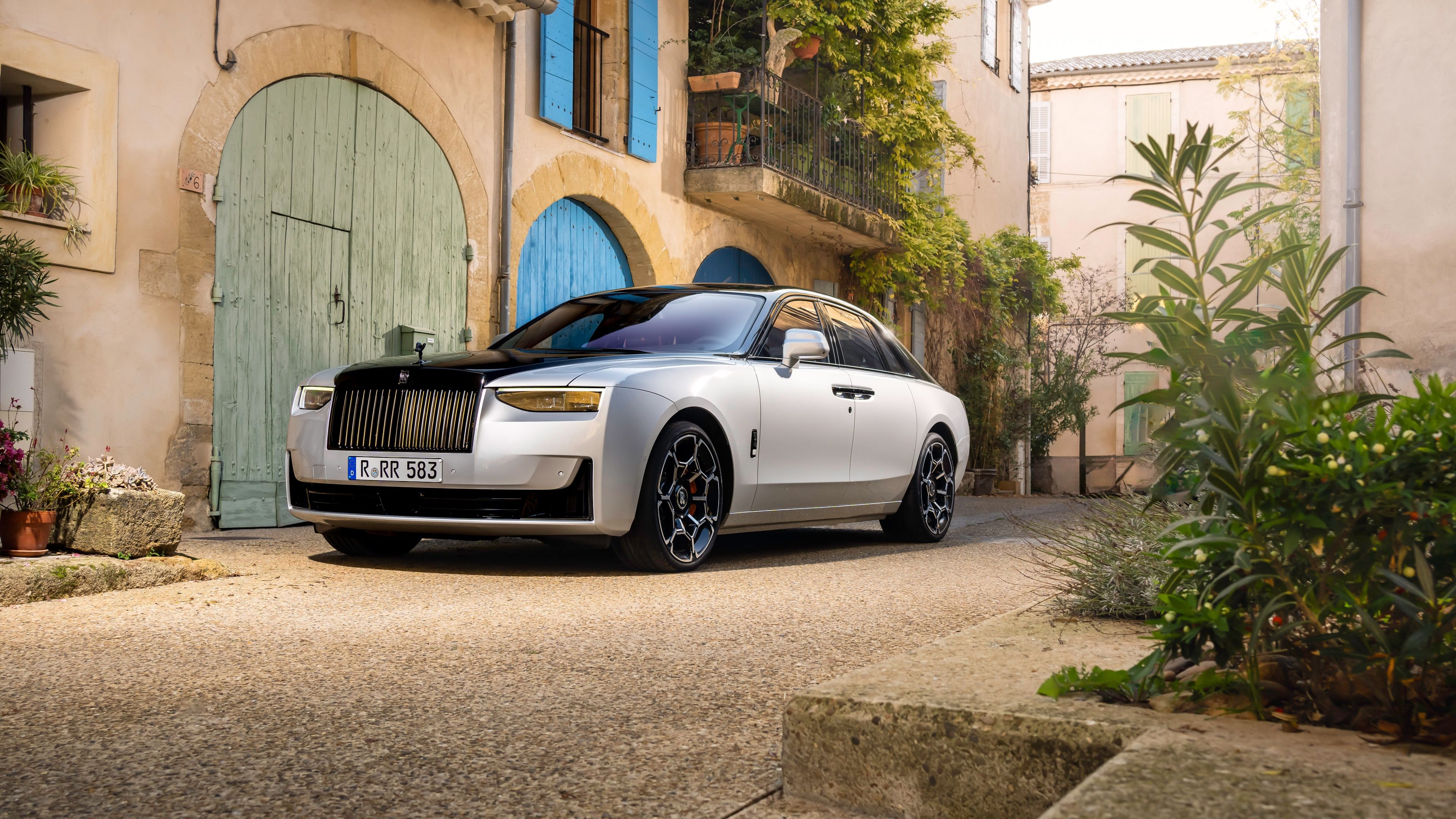 Rolls-Royce Black Badge Ghost Aesthete ultra HD 4K wallpaper