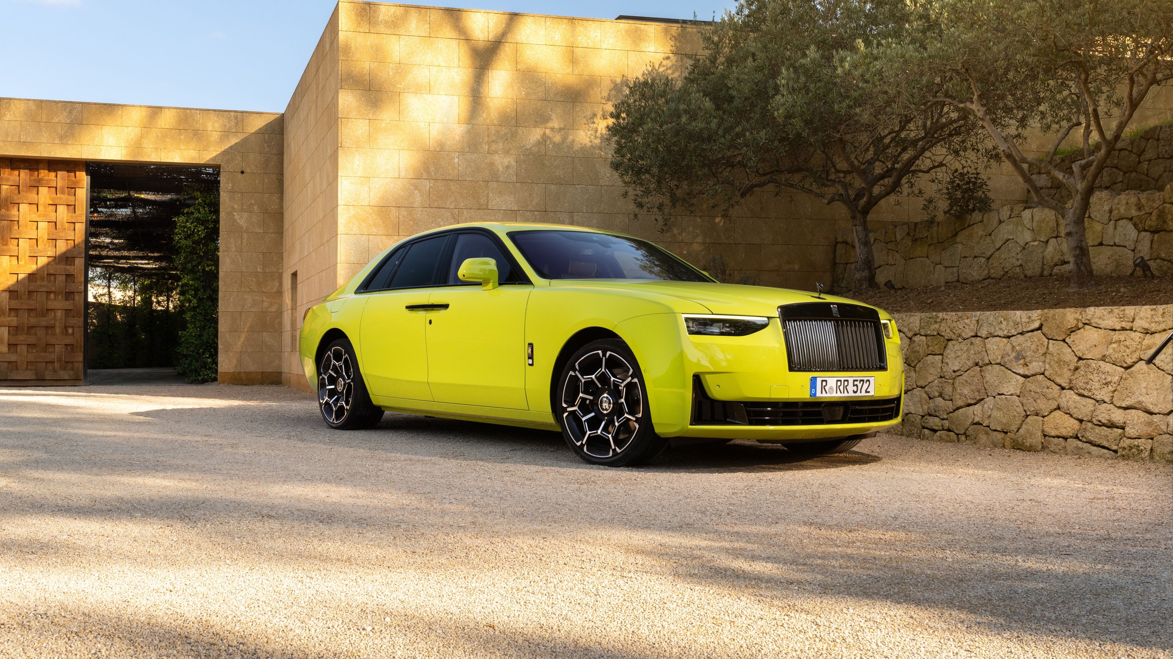 Rolls-Royce Black Badge Ghost Idealist ultra HD 4K wallpaper