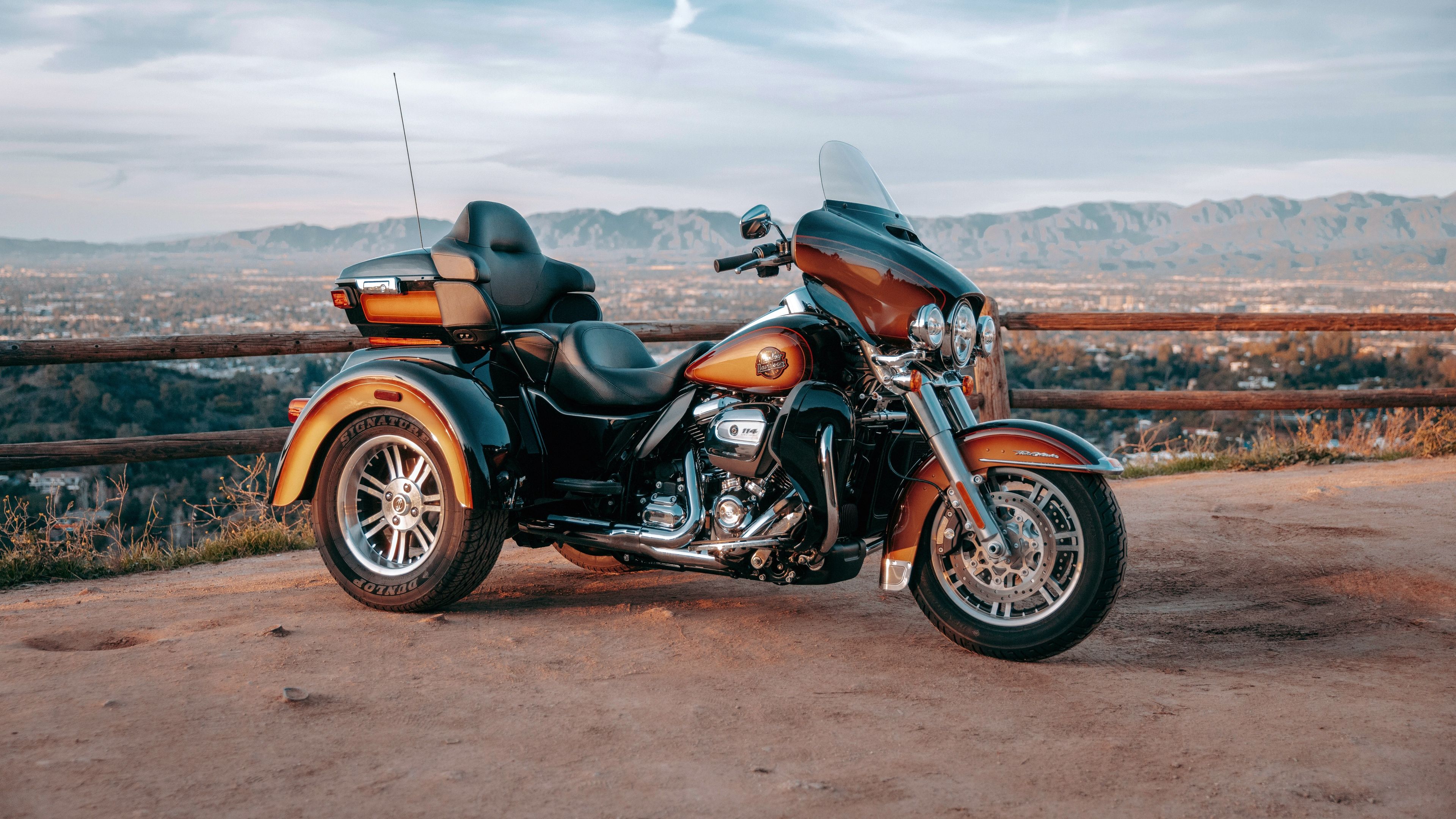 Harley-Davidson FLHTCUTG Tri Glide Ultra ultra HD 4K wallpaper
