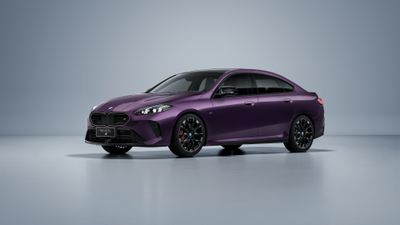 BMW M235L xDrive Gran Coupé 2024 ultra HD 4K wallpaper