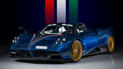 Pagani Huayra Roadster Dark aesthetic ultra HD 4K wallpaper