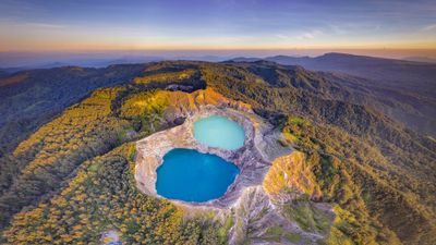 Kelimutu Volcanic crater lake ultra HD 4K wallpaper