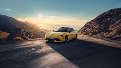 Xiaomi SU7 Ultra 2025 ultra HD 4K wallpaper
