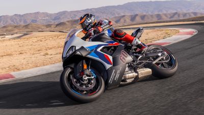BMW M 1000 RR Race track ultra HD 4K wallpaper